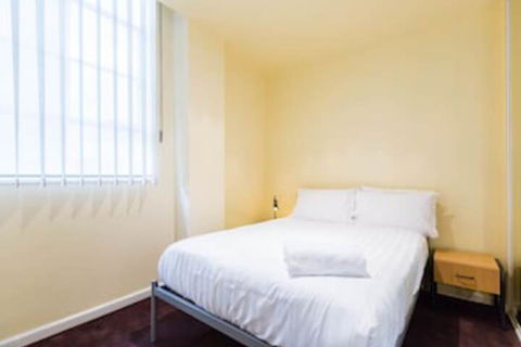 ELIZA, 2BDR Melbourne Apartment - Holiday Byron Bay 0