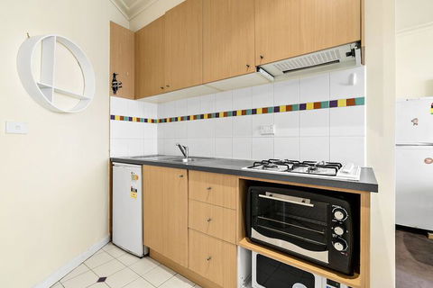 ELIZA, 2BDR Melbourne Apartment - Holiday Byron Bay 6