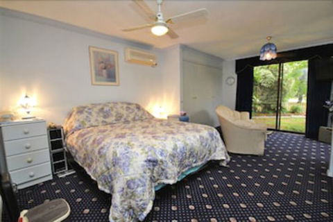 Ballarat Tranquility Cottages - Holiday Byron Bay 2