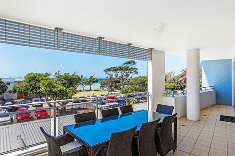 KINGSCLIFF OCEAN FRONT TERRACE 4 - Holiday Byron Bay 1