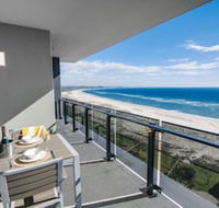 Iconic Kirra Beach Resort - Holiday Byron Bay