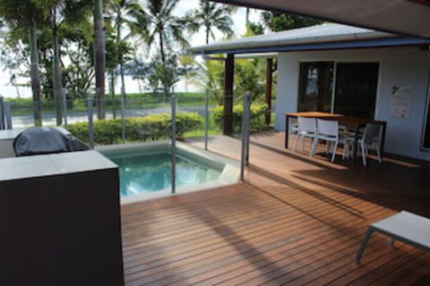 Banfields Retreat - Holiday Byron Bay 0