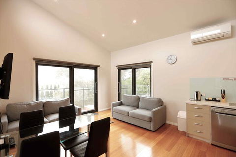 Apollo Bay Seal Apartments - Holiday Byron Bay 4