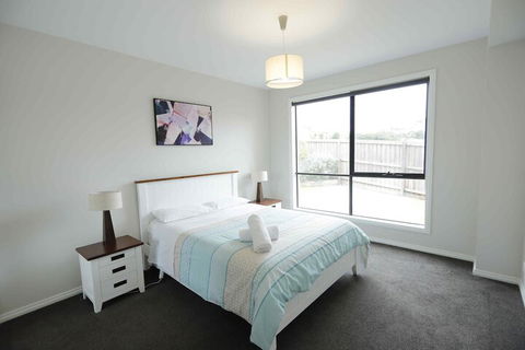 Apollo Bay Seal Apartments - Holiday Byron Bay 6