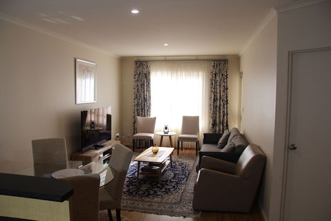 Adelaide City Apartment - 3BR, 2Bath & Carpark - Holiday Byron Bay 2
