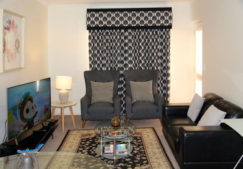 Adelaide City Apartment - 3BR, 2Bath & Carpark - Holiday Byron Bay 6