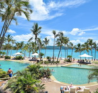 Lagoon 206 on Hamilton Island - Holiday Byron Bay