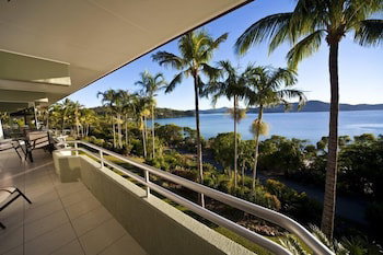 Frangipani 208 On Hamilton Island - Holiday Byron Bay 0