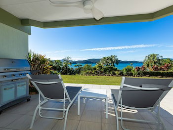 Lagoon 005 On Hamilton Island - Holiday Byron Bay 2