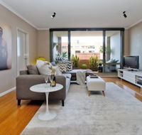 Ample Space in This 1 Bed Apt Also With Pool / Gym - Holiday Byron Bay