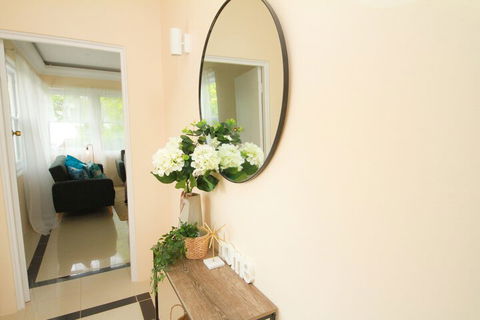 Baulkham Hills Beauty - Holiday Byron Bay 3