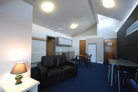 Alpine Heights 1 Bedroom Penthouse MHA - Holiday Byron Bay 3