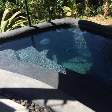 Earthship Daintree - Holiday Byron Bay 5