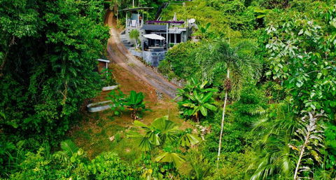 Earthship Daintree - Holiday Byron Bay 6