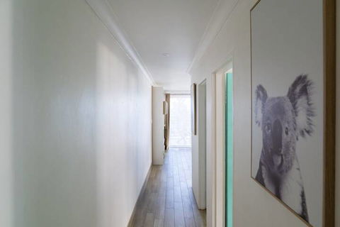 Manly Beachfront Apartment - Holiday Byron Bay 2