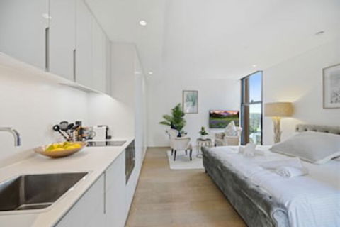 Luxury Home Hidden In The Urban Oasis - Holiday Byron Bay 0