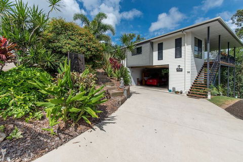 Austinmer - Cannonvale - Holiday Byron Bay 3