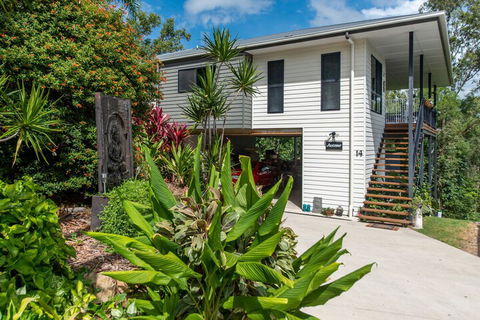 Austinmer - Cannonvale - Holiday Byron Bay 4