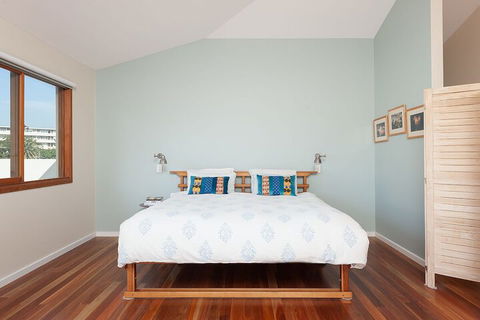 Sunny Family Beach House - Holiday Byron Bay 1