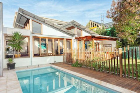 Sunny Family Beach House - Holiday Byron Bay 0