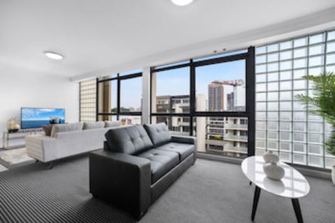 Stylish & Spacious Apt With Double Living Room - Holiday Byron Bay 0
