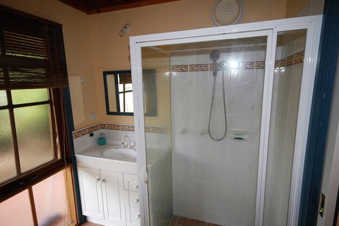 Garden Cottage Beechworth - Holiday Byron Bay 3