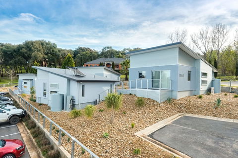 Albury Yalandra Apartment 2 - Holiday Byron Bay 0