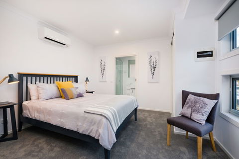 Albury Yalandra Apartment 2 - Holiday Byron Bay 2