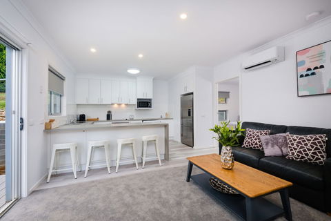 Albury Yalandra Apartment 2 - Holiday Byron Bay 4