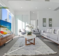 HomeHotel New  Spacious 3 Bedroom Penthouse - Holiday Byron Bay