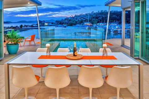 Pavillions Penthouse 25 Hamilton Island - Holiday Byron Bay 4