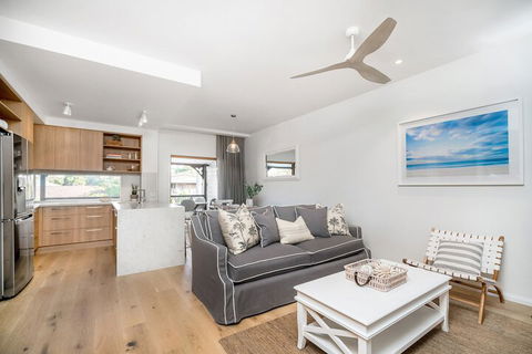 A PERFECT STAY - Luxe & Bloom - Holiday Byron Bay 1