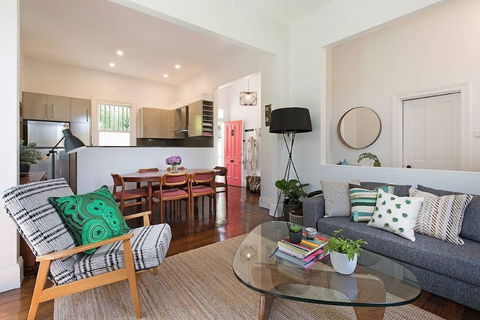 Historic 1890s House With Terraced Backyard Deck H346 - Holiday Byron Bay 4
