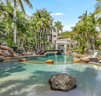 Stunning Ocean Views Large 3 Bedroom - Holiday Byron Bay