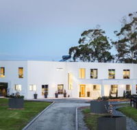 Paradise Point Tamar Valley Residence with Pool - Holiday Byron Bay
