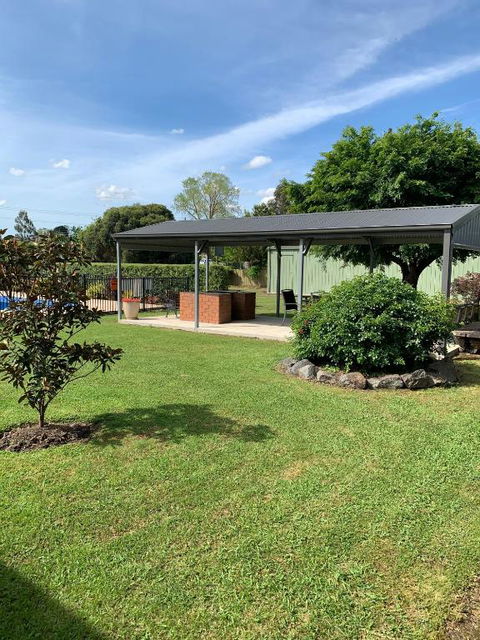 Alexandra Motor Inn Victoria Aus - Holiday Byron Bay 2