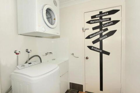 Unit 1 / 14 Tamarindus Street Marcoola Beach Pet Friendly 300 BOND Linen Supplied - Holiday Byron Bay 6