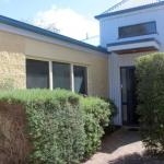Annies Place - Holiday Byron Bay 0