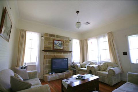 Singletons Retreat - Holiday Byron Bay 2