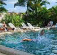 Cairns Beach House - Holiday Byron Bay