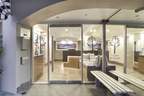 Manly Paradise Motel & Apartments - Holiday Byron Bay 0