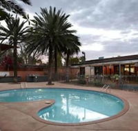 Seasons Hotel Newman