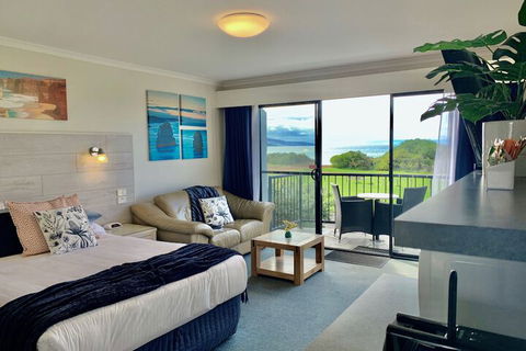 Apollo Bay Waterfront Motor Inn - Holiday Byron Bay 7