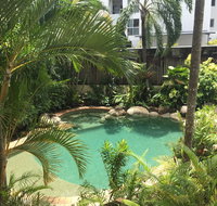 Villa Vaucluse Apartments of Cairns - Holiday Byron Bay