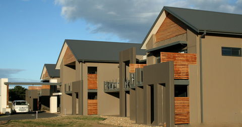 Barwon Heads Resort At 13th Beach - Holiday Byron Bay 0