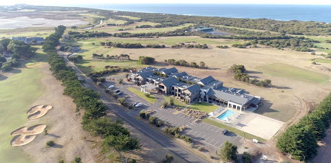 Barwon Heads Resort At 13th Beach - Holiday Byron Bay 1