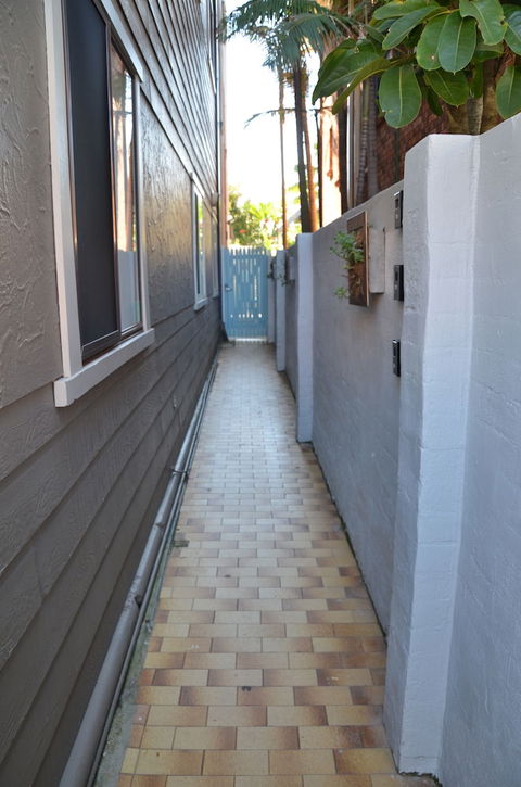 Sandy Bottoms Guesthouse - Holiday Byron Bay 0