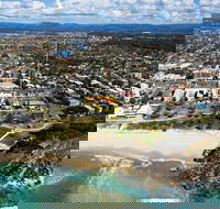 Burleigh Point Holiday Apartments - Holiday Byron Bay