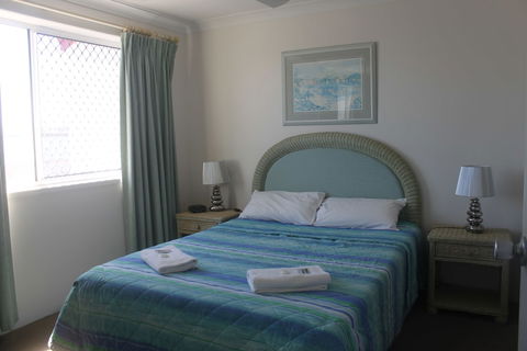 Burleigh Point Holiday Apartments - Holiday Byron Bay 4