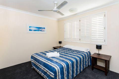Burleigh Point Holiday Apartments - Holiday Byron Bay 3